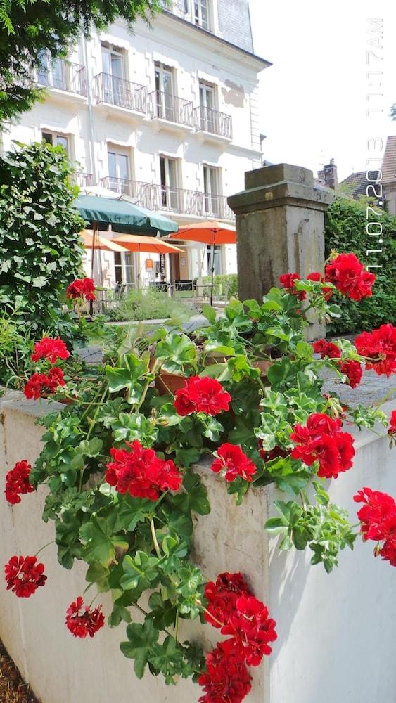 Hotels & Residences - Les Thermes Luxeuil-les-Bains Exterior photo