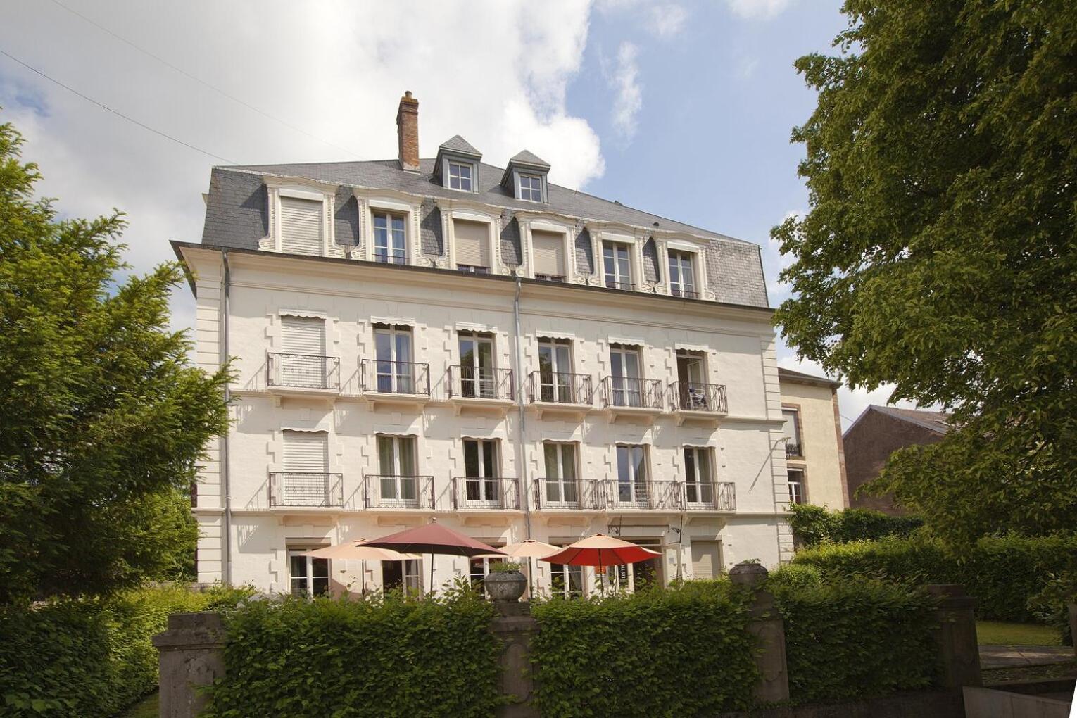 Hotels & Residences - Les Thermes Luxeuil-les-Bains Exterior photo